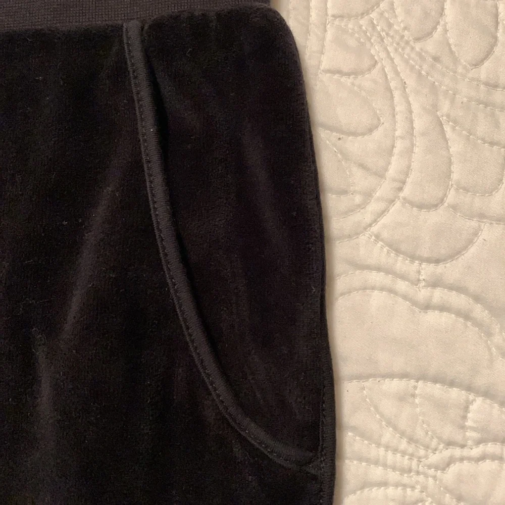 Kate Spade Black Velour Joggers Size M Velvet Pants Drawstring Waist Womens